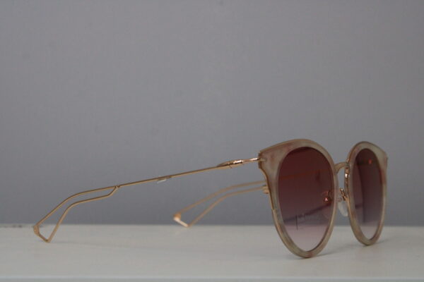 20240110090220_IMG_3935 Lentes de sol - Valeria Mazza