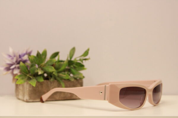 20240201111538_IMG_4266 Lentes de sol - Las Oreiro